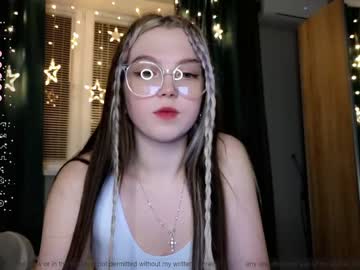 girl cam all day small_blondee image #6156429