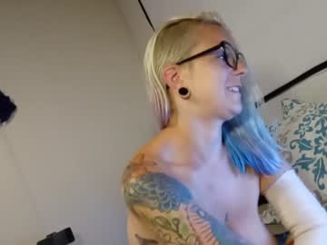 couple cam all day twin_strangers image #135220