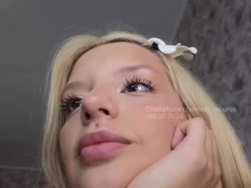 girl cam all day lesi_moonie image #7748669
