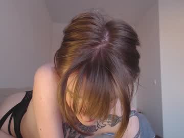 girl cam all day esther_estrie image #6346872