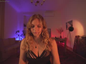 girl cam all day thelawofattraction image #477156