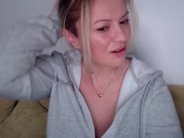 girl cam all day kiradivine image #1912152