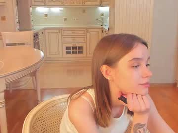 girl cam all day harrieteasley image #7998224