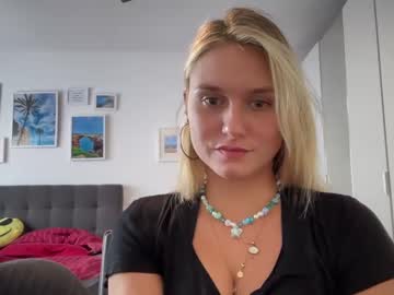 girl cam all day sarahsapling image #5427631