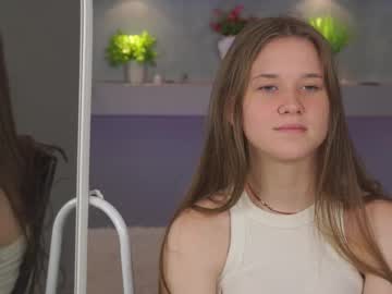 girl cam all day bananini_anallove image #9536707