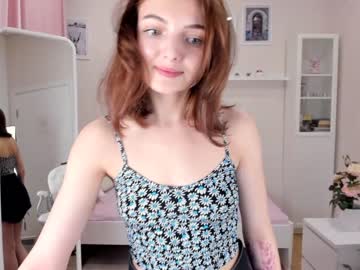 girl cam all day whereweland image #3405881