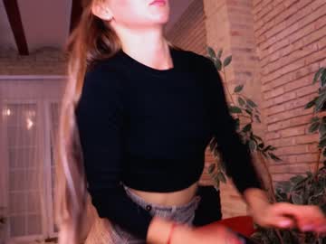 girl cam all day olaya_del_mar image #2403093