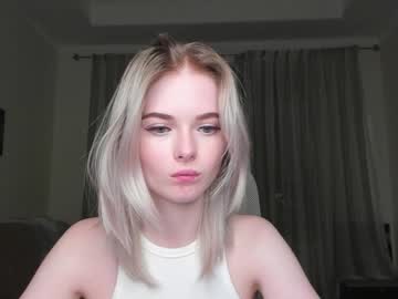 girl cam all day yuppiyulia image #261422