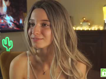 girl cam all day checkmypeach image #7738330