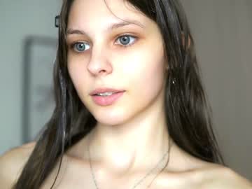 girl cam all day peek_in_my_window image #7405150