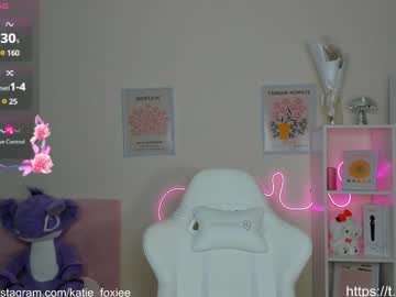 girl cam all day katiefoxie image #8256060