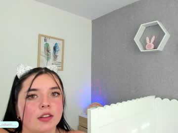 girl cam all day pavlovacoluccii_ image #1122590