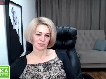 girl cam all day blondemommy_77 image #6447833