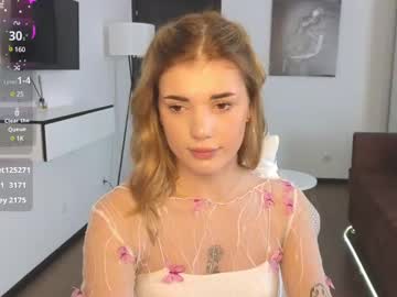 girl cam all day adri_dream image #9205309