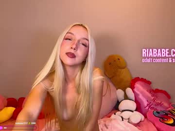 girl cam all day riababe image #9610692