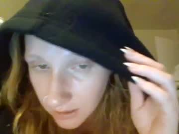 girl cam all day cherricarmen image #6016057