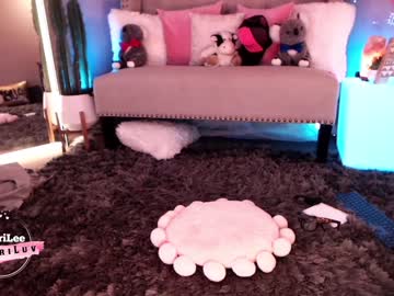 girl cam all day aubrilee image #1972108