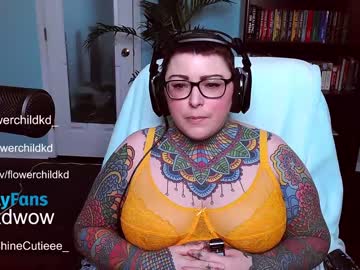 girl cam all day kdwow image #4250244