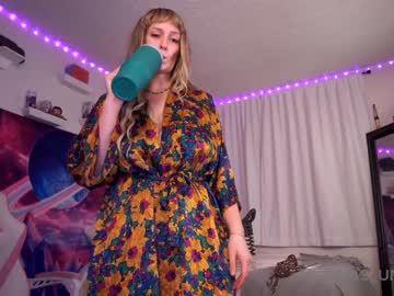 girl cam all day laylas_universe image #6057668