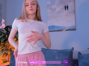 girl cam all day edaclose image #8924553