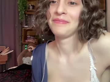 girl cam all day wonderland_stia image #6657653