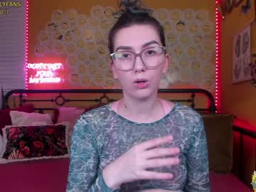 girl cam all day daydreamur_gurl image #1132038