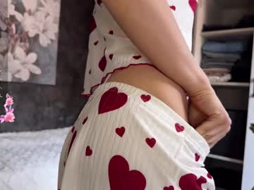 girl cam all day plumybun image #9328957