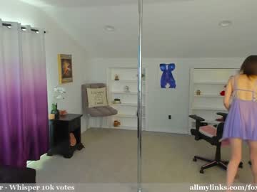 girl cam all day foxy_gamer image #4256798