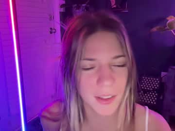 girl cam all day oliviahansleyy image #8590198
