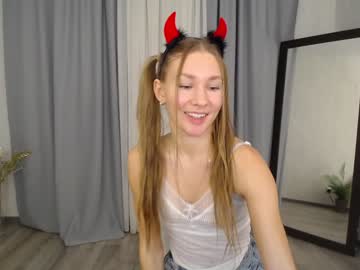 girl cam all day teonasafina__ image #3527190