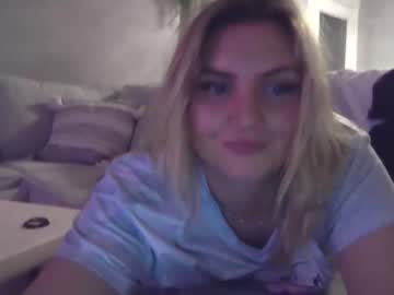 girl cam all day ittybittytitties9 image #4402349