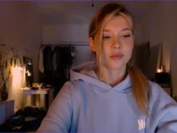 girl cam all day bitter_moon image #3391761