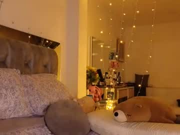 girl cam all day _gummies15 image #6465867