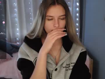 girl cam all day nensiloon image #5297054
