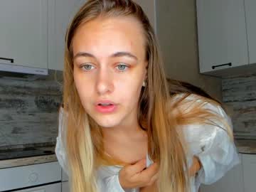 girl cam all day lindamildreda image #5114935