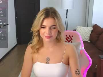 girl cam all day adrianawow1 image #9016070