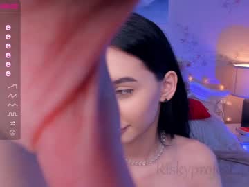 girl cam all day riskyproject image #4315013