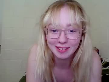 girl cam all day blonde_katie image #8786669
