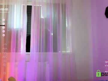 girl cam all day small_blondee image #4732582