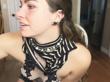 girl cam all day chroniclove image #7984940