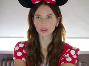 girl cam all day ellaa91 image #2965164