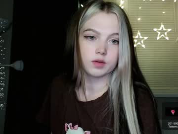 girl cam all day small_blondee image #5682424