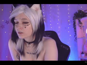 girl cam all day ronnie_neko image #8710867
