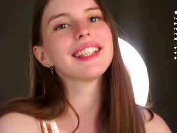 girl cam all day aislyfarran image #9711559
