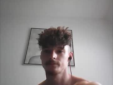 man cam all day hungstraightbull image #4889068
