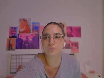 girl cam all day naalani image #8802257