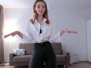 girl cam all day olli_ver image #3020636