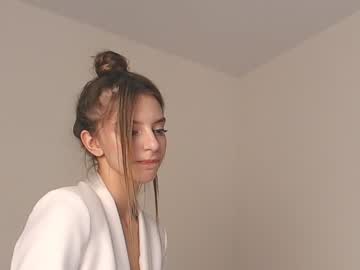 girl cam all day lesi_moon image #5017496