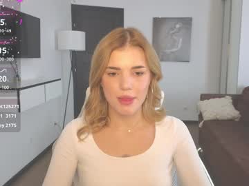 girl cam all day adri_dream image #9199587