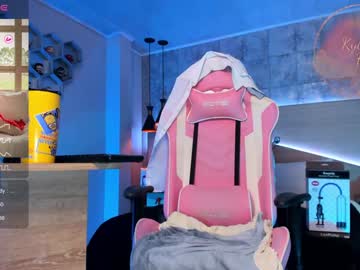 tranny cam all day kylliefox_ image #7336352